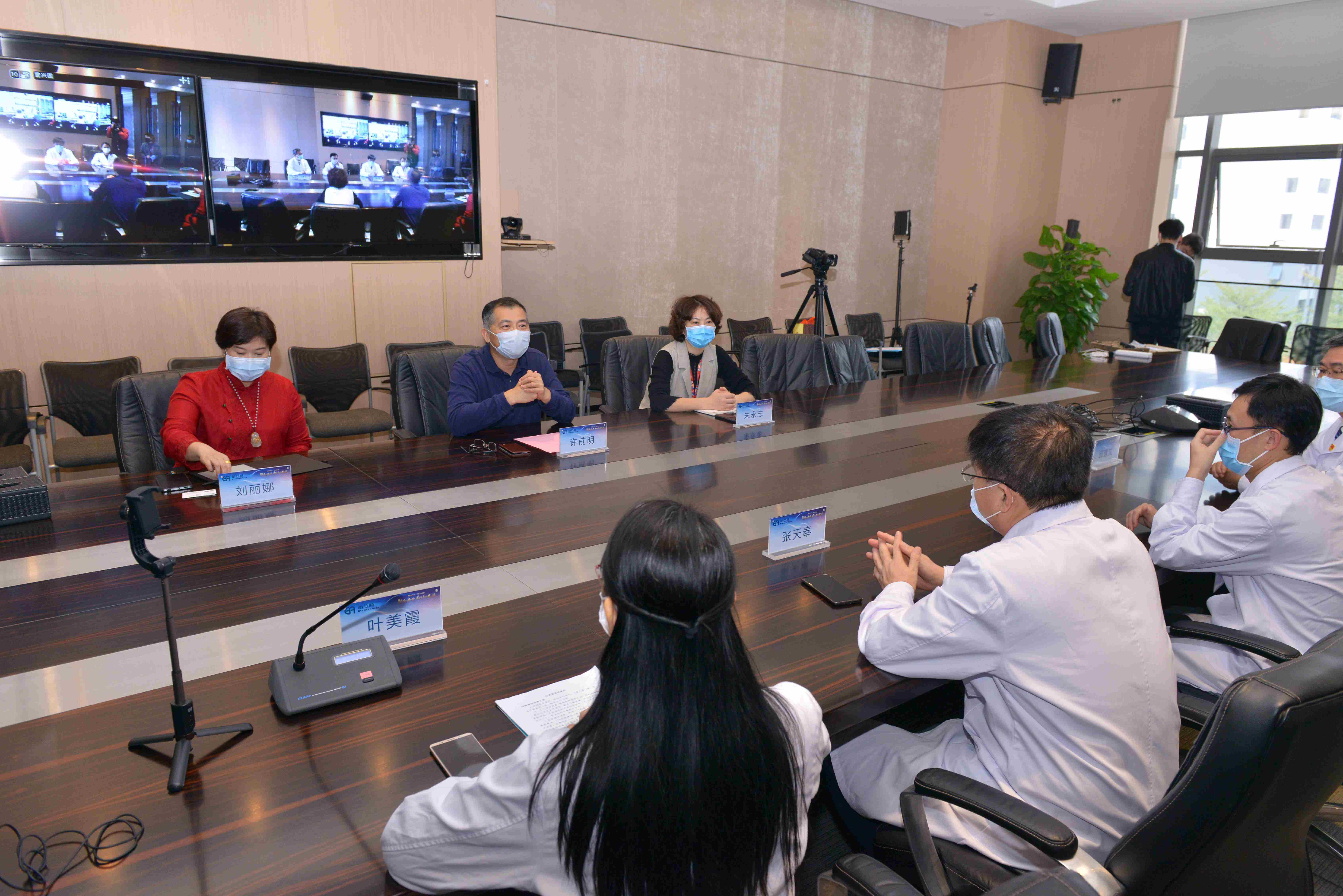 AG真人官方党委联合广州中医药大学深圳医院党委开展“新冠肺炎防控知识进企业”运动