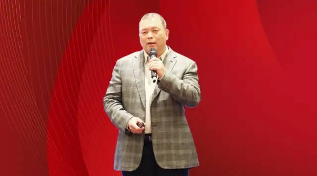 AG真人官方董事长周国辉2022新年致辞：风雨事后，彩虹越发绚烂！